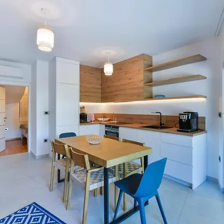 Crowonder Adriatic Premium Near The * 沃迪切