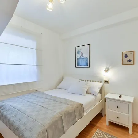 Crowonder Adriatic Premium Near The Vodice