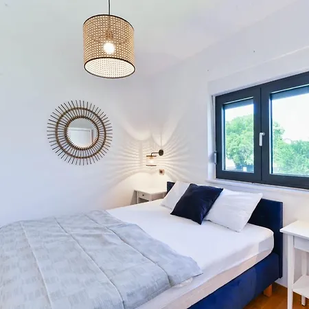 Crowonder Adriatic Premium Near The Vikendica *