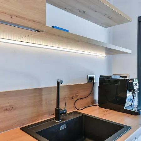 Crowonder Adriatic Premium Near The Holiday home Vodice