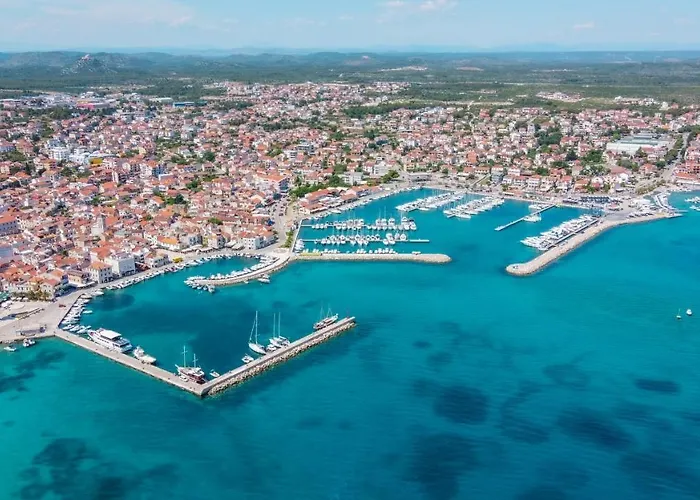 Crowonder Adriatic Premium Near The *