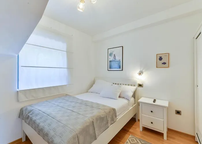 Crowonder Adriatic Premium Near The 沃迪切